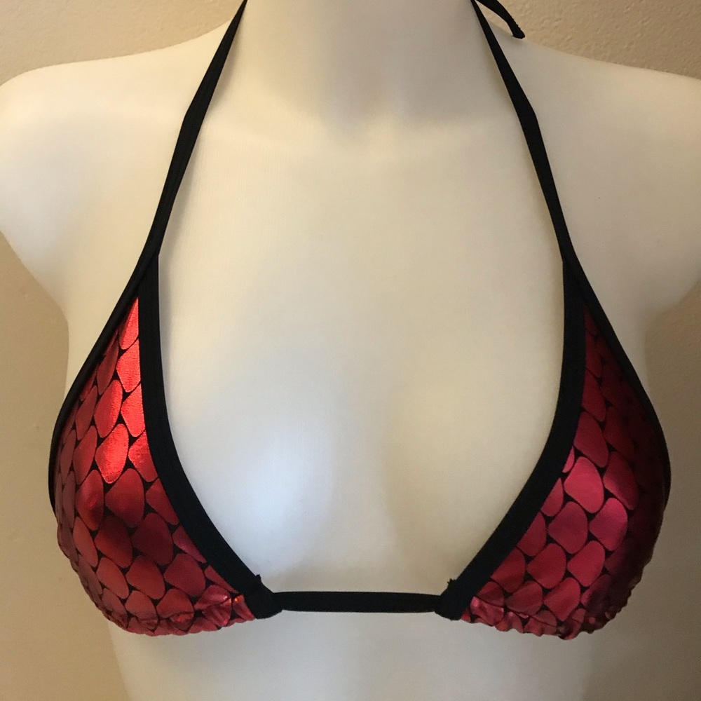 Bikini - Picture 2 of 7